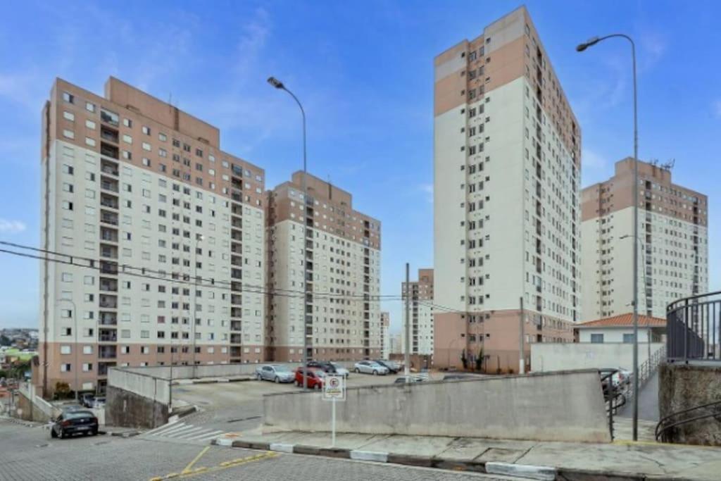 Apartamento 2 Quartos Aconchegante Estacionamento *